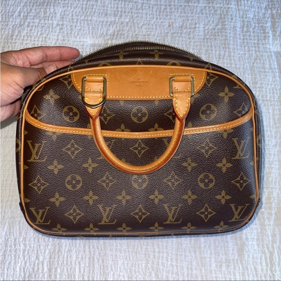 LV Trouville Handbag - Picture 8 of 12